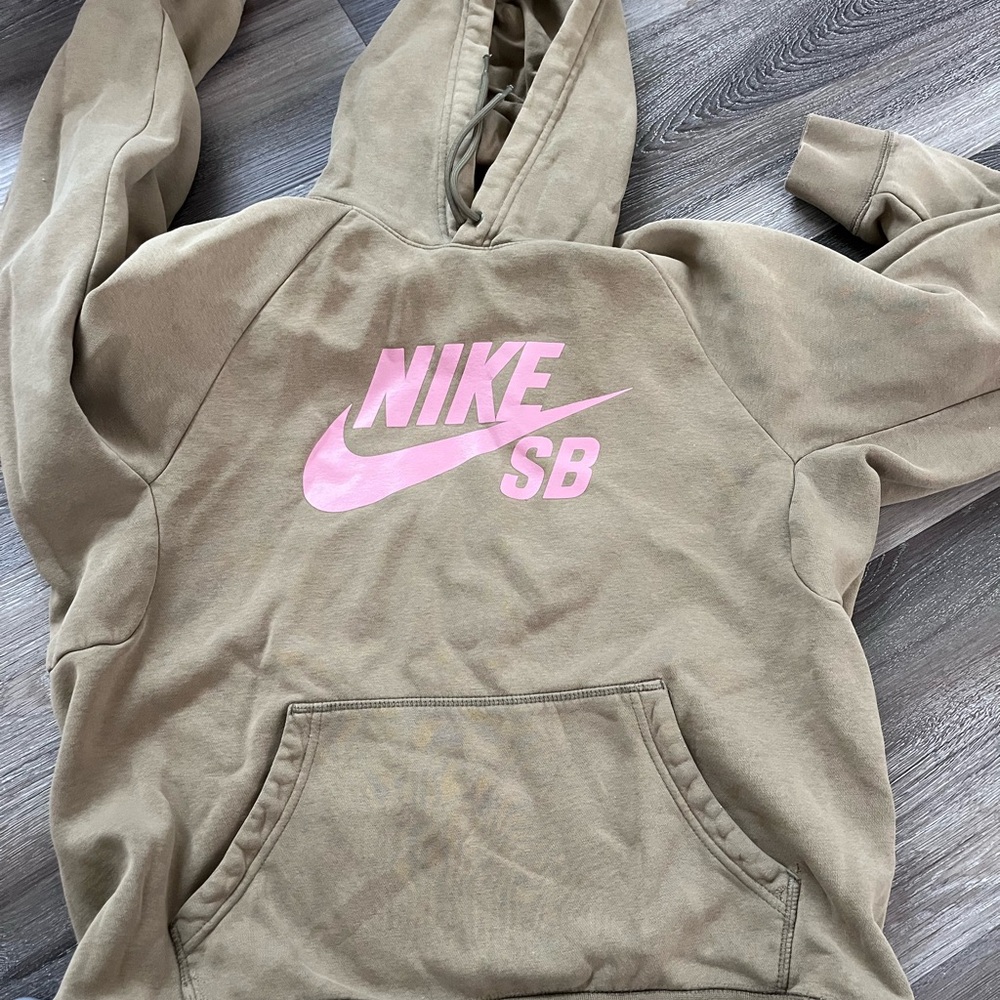 Green Nike Sweatshirt